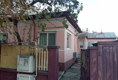 Casă cu 5 camere cu Teren 300 Mp în Central - 4