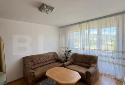 Apartament cu 3 camere semidecomandat în Central - 2