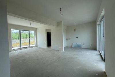 Duplex cu 4 camere cu Canalizare în Chinteni - 26