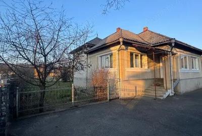 Casă cu Teren 4000 Mp în Central - 8