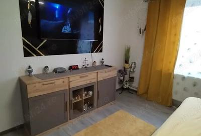 Casă cu 2 camere cu Teren 300 Mp în Central