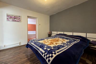 Casă individuală cu 6 camere cu Canalizare în Palas - 11
