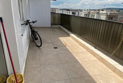 Garsonieră decomandată, mobilată în Între Lacuri - 13