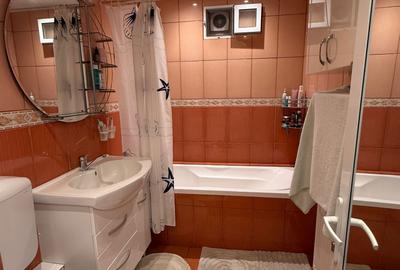 Apartament cu 2 camere decomandat în E3