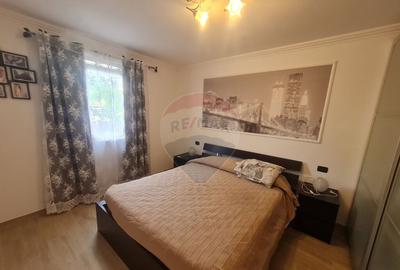 Casa cu 5 camere de vanzare (P+M) in comuna Bolotesti - 10