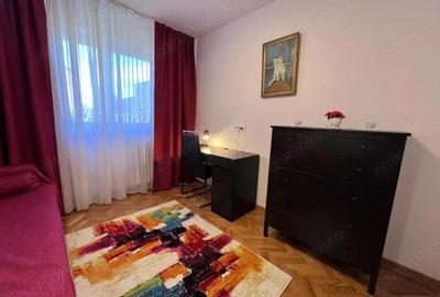 Apartament cu 3 camere semidecomandat în Central - 6