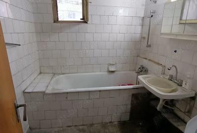 Vand apartament 3 camere - 8