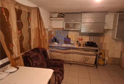 Casă individuală cu 3 camere cu Teren 200 Mp în Central - 2