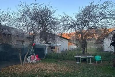 Casă cu 4 camere cu Teren 1600 Mp în Central