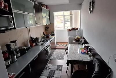 Apartament cu 2 camere în Zărnești - 3
