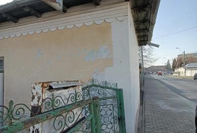 Teren de 2057 mp, în Central - 2
