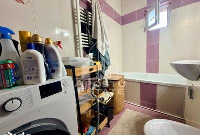 Apartament cu 3 camere, mobilat în Girocului