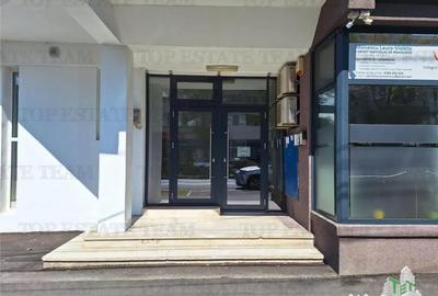 Spațiu comercial, de 633 mp, în Central - 11