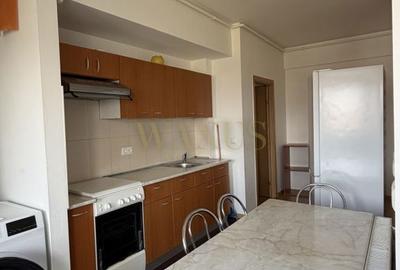 Apartament cu 3 camere în Independenței