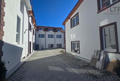 Apartament cu 3 camere decomandat în Turnișor - 3