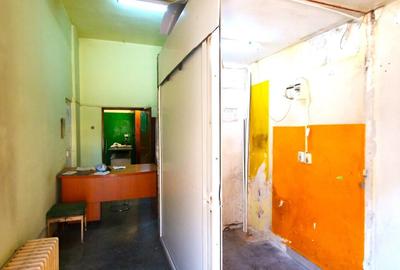 Spațiu comercial, de 55 mp, în Moșilor - 8