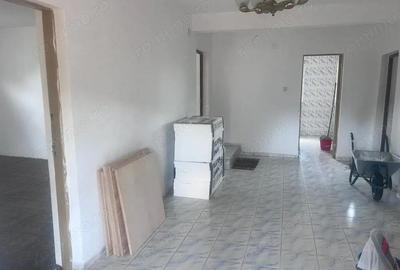 Casă cu Teren 580 Mp în Central - 14