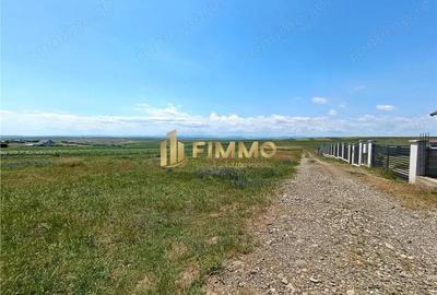 Teren de 3200 mp, în Moara