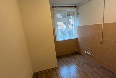 Garsoniera ultracentrala in Hunedoara, decomandata, comfort 1, 30mp - 2