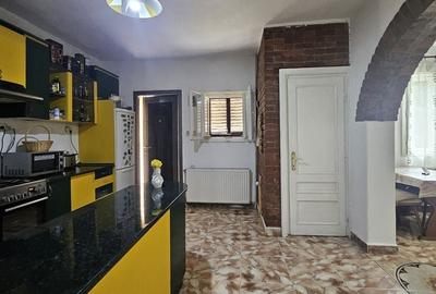 Casă cu 4 camere decomandat cu Teren 514 Mp în Iorga - 8