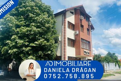 Casă cu 12 camere cu Teren 390 Mp în Central - 1