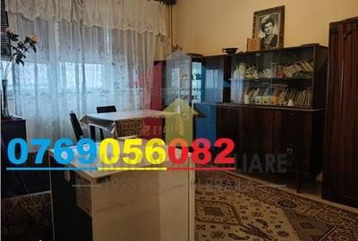 Apartament cu 3 camere decomandat în Obor