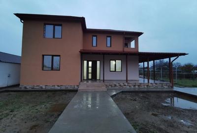 Casă cu 4 camere cu Teren 440 Mp în Chiscani - 6