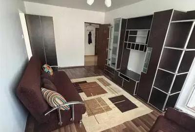 Apartament cu 4 camere semidecomandat în Apărătorii Patriei - 1