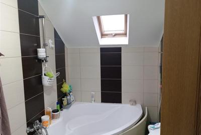 Duplex cu 4 camere cu Canalizare în Șcheia - 6