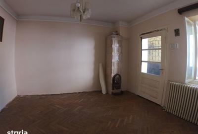 Casă cu 4 camere cu Teren 700 Mp în Central - 6