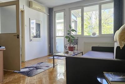 Apartament cu 2 camere semidecomandat, mobilat în 1 Mai - 2