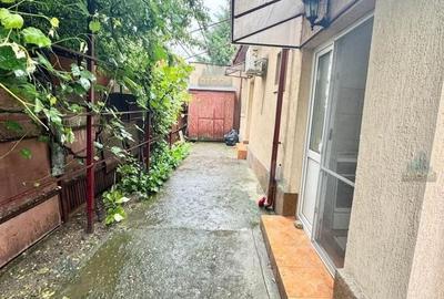 Casă individuală cu 2 camere cu Canalizare în Central - 1