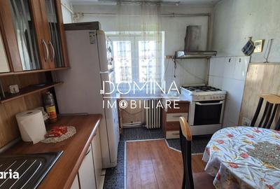 Apartament cu 3 camere decomandat în Traian - 7