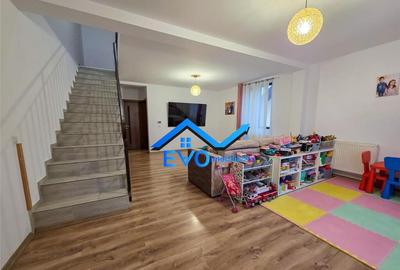 Casă cu 4 camere cu Teren 200 Mp în Valea Adâncă - 2