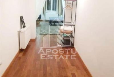 Apartament cu 2 camere nedecomandat în Central