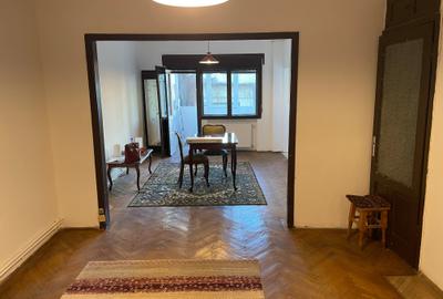 Apartament cu 2 camere semidecomandat în Calea Victoriei
