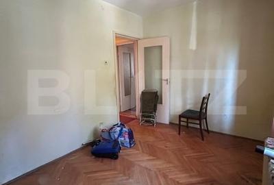 Apartament cu 4 camere, 82mp, zona Dambu
