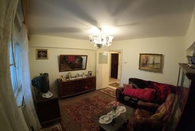 Apartament cu 3 camere decomandat, mobilat în Central - 9