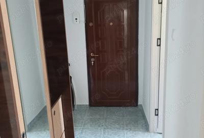 Proprietar, vand apartament Bacau, str. Carpa?i langa spalatorie auto - 2