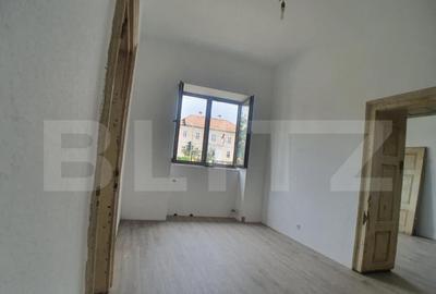Spatiu comercial, 218 mp utili, Unirea - 13