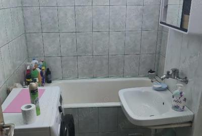 Apartament cu 2 camere decomandat în Horia - 4