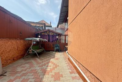 COMISION 0%- Casa spatioasa de vanzare in Turda - 5 camere - 9