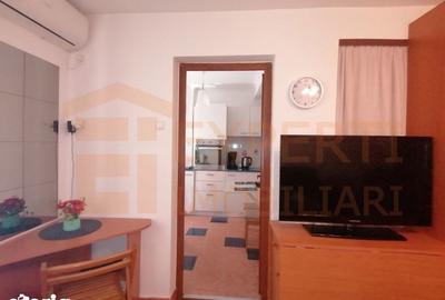 Garsonieră, mobilată în Casa de Cultură - 1