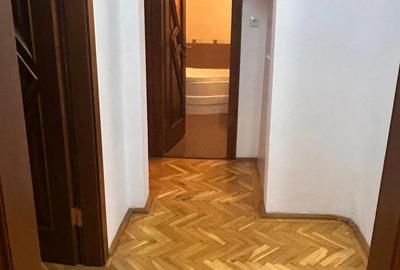 Apartament cu 3 camere decomandat în 1 Mai - 6