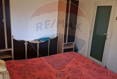 Apartament cu 2 camere, mobilat în Central - 2
