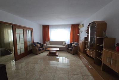 Apartament cu 3 camere decomandat, mobilat în Timpuri Noi