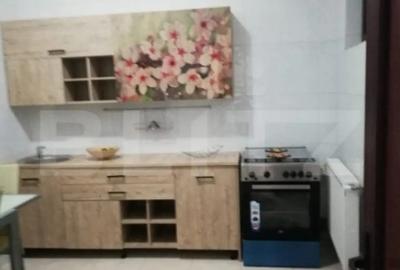 Casă cu 12 camere cu Teren 409 Mp în Central - 4