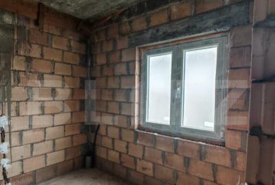 Casa la rosu de vanzare in Vulcan - Brasov - 3