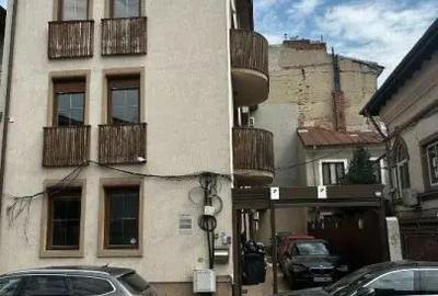 Vila Office Space,1 Etaj intreg,Guvern, Parcare, Pia?a Victori - 1