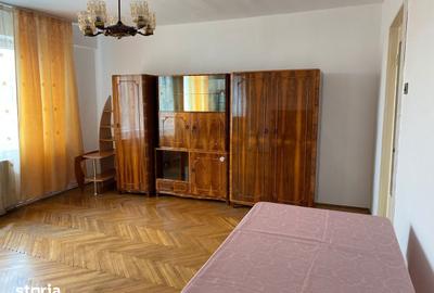 Apartament cu 4 camere decomandat în Central - 18